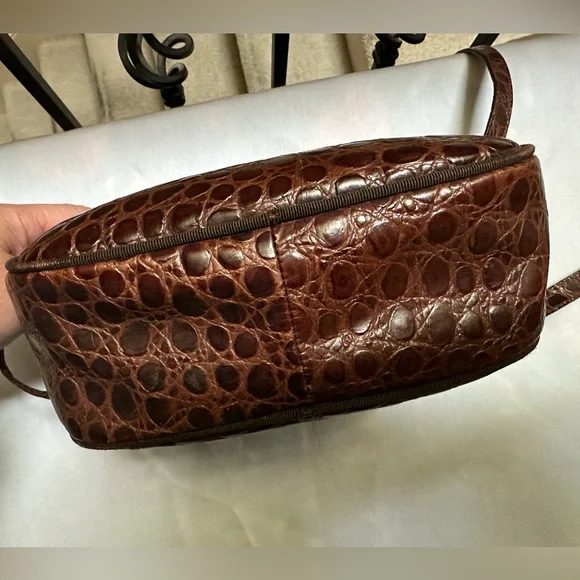 Salvatore Ferragamo Brown Croc Embossed Crossbody Bag with Bow Accent - Picture 3 of 5